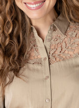 Afbeelding in Gallery-weergave laden, Tyria - IVY BEAU - Blouse - Sand