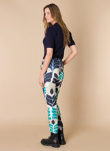 Afbeelding in Gallery-weergave laden, Bloem - IVY BEAU - Trui - Night Blue