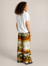 Afbeelding in Gallery-weergave laden, Cira - IVY BEAU - Blouse - White