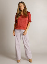 Afbeelding in Gallery-weergave laden, Doreen - IVY BEAU - Shirt - Barn Red
