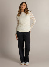 Afbeelding in Gallery-weergave laden, Meta - IVY BEAU - Shirt - Off White