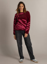 Afbeelding in Gallery-weergave laden, Marlou - IVY BEAU - Trui - Dark Wine Red/Multi-Colour