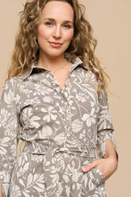 Afbeelding in Gallery-weergave laden, Julia - Mi Piace - Travelstof Jurk - Mona Florals Print Falcon - 202092