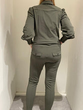 Afbeelding in Gallery-weergave laden, Danja - Mi Piace - Travelstof Broek - Deep Depth/Groen - 202134