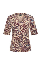 Afbeelding in Gallery-weergave laden, Evi - Mi Piace - Travelstof Shirt Abstracte Print - Burguny / Latte - 202271