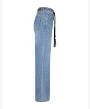 Afbeelding in Gallery-weergave laden, Colette & Belt - Red Button - Broek - Lightblue - SRB4766