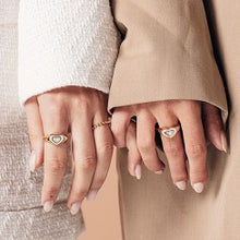 Afbeelding in Gallery-weergave laden, Lovina White- iXXXi Fame - Ring