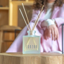 Afbeelding in Gallery-weergave laden, Home Fragrance Sticks Fuchsia 69 - Janzen