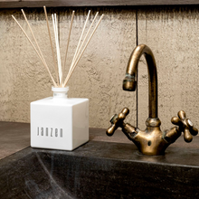 Afbeelding in Gallery-weergave laden, Home Fragrance Sticks XL White - incl. Black 22 - Janzen