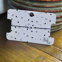 Afbeelding in Gallery-weergave laden, Armbandje Hartje Zwart wit Lieflabel AAAndacht