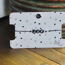 Afbeelding in Gallery-weergave laden, Armbandje Juf Zwart wit Lieflabel AAAndacht