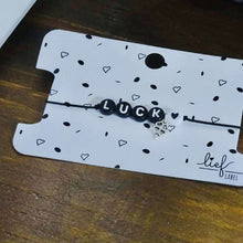 Afbeelding in Gallery-weergave laden, Armbandje Luck Zwart wit met bedeltje Lieflabel AAAndacht