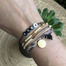 Afbeelding in Gallery-weergave laden, Armbandje XXX Zwart wit Lieflabel AAAndacht