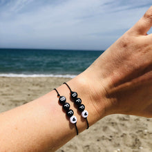 Afbeelding in Gallery-weergave laden, Armbandjes BFF Zwart wit 2 stuks Lieflabel AAAndacht