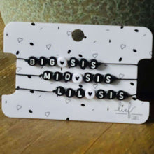 Afbeelding in Gallery-weergave laden, Armbandjes Big, Mid & Lil Sis Zwart wit 3 stuks Lieflabel AAAndacht