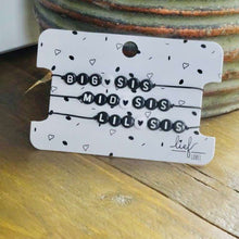 Afbeelding in Gallery-weergave laden, Armbandjes Big, Mid & Lil Sis Zwart wit 3 stuks Lieflabel AAAndacht