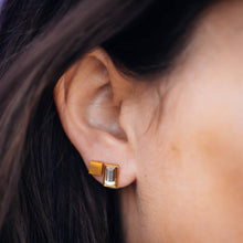 Afbeelding in Gallery-weergave laden, Ear Studs Expression Rectangle - iXXXi - Oorbellen