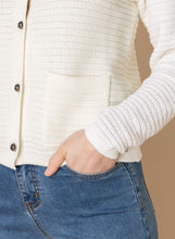 Afbeelding in Gallery-weergave laden, Thyrza - IVY BEAU - Vest - Off White
