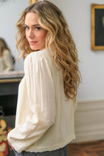 Afbeelding in Gallery-weergave laden, Rachi - IVY BEAU - Blouse - Cream
