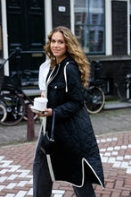 Afbeelding in Gallery-weergave laden, Roya  - IVY BEAU - Jacket - Black/Cream
