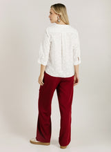 Afbeelding in Gallery-weergave laden, Gerdine - IVY BEAU - Blouse - White