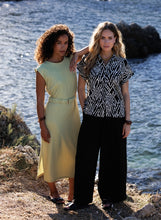 Afbeelding in Gallery-weergave laden, Cherise - IVY BEAU - Blouse - Black/White