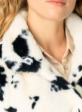 Afbeelding in Gallery-weergave laden, Esila - IVY BEAU - Jacket - Off White/Black
