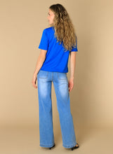 Afbeelding in Gallery-weergave laden, Esti - IVY BEAU - Top - Brilliant Blue
