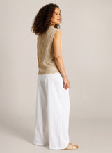 Afbeelding in Gallery-weergave laden, Christina - IVY BEAU - Top - Khaki