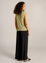 Afbeelding in Gallery-weergave laden, Christina - IVY BEAU - Top - Pistachio