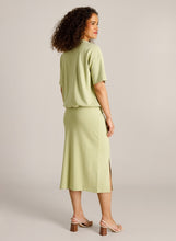 Afbeelding in Gallery-weergave laden, Cloud - IVY BEAU - Top - Pistachio