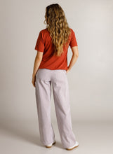 Afbeelding in Gallery-weergave laden, Djenna - IVY BEAU - Shirt - Barn Red