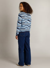 Afbeelding in Gallery-weergave laden, Hannah - IVY BEAU - Trui - Dark Blue/Multi-Colour