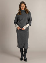 Afbeelding in Gallery-weergave laden, Mercy - IVY BEAU - Trui - Dark Grey