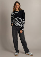 Afbeelding in Gallery-weergave laden, Marlou - IVY BEAU - Trui - Black/Multi-Colour