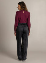 Afbeelding in Gallery-weergave laden, Marte - IVY BEAU - Shirt - Dark Wine Red