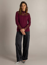 Afbeelding in Gallery-weergave laden, Marte - IVY BEAU - Shirt - Dark Wine Red