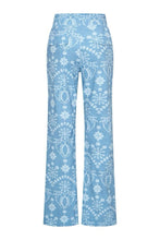 Afbeelding in Gallery-weergave laden, D-Daan - Mi Piace - Travelstof Broek - Denim Embroidery Print - 202089
