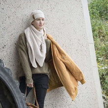Afbeelding in Gallery-weergave laden, Coco Omslagdoek Beige Omslagdoek Knit Factory AAAndacht
